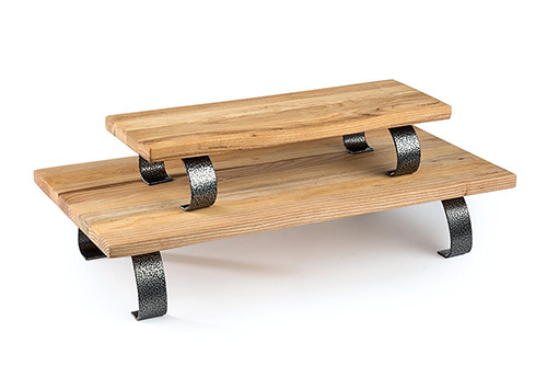 B & W Platters with Legs Small 6