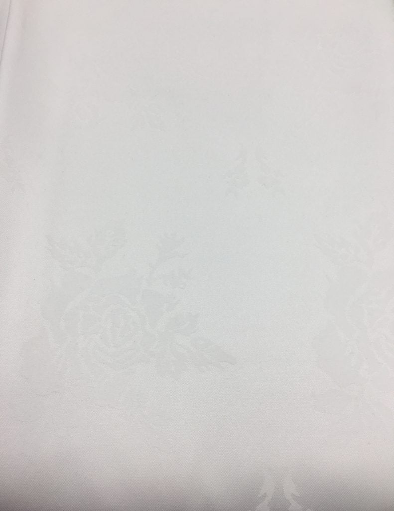 White Glitz Tablecloth 90