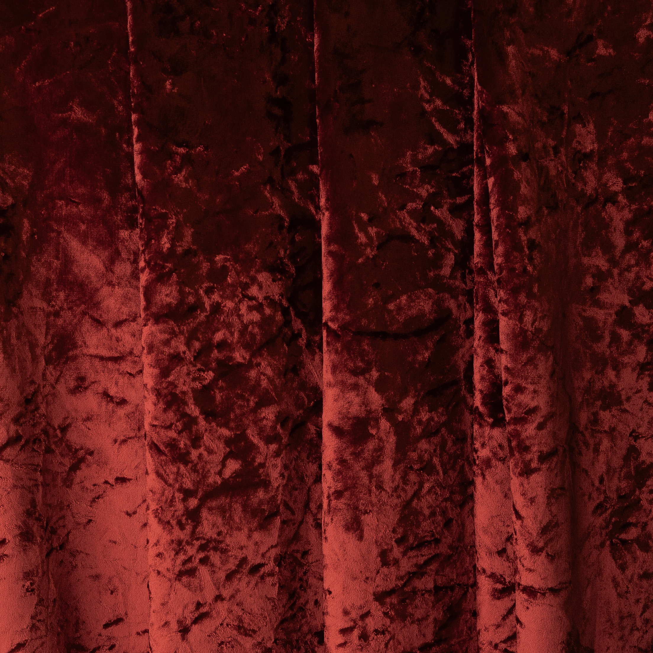 Crushed Ruby Red Velvet - Element Event Solutions