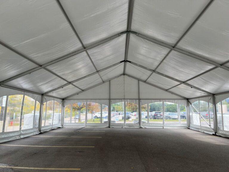 UofT Gift-40’LT-Clear Wall