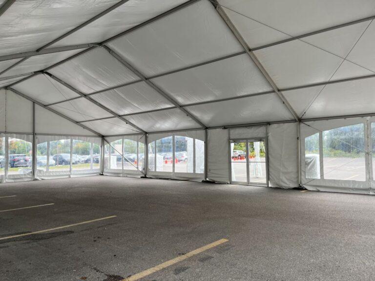 UofT Gift-40’LT-Clear Wall-Glass Door