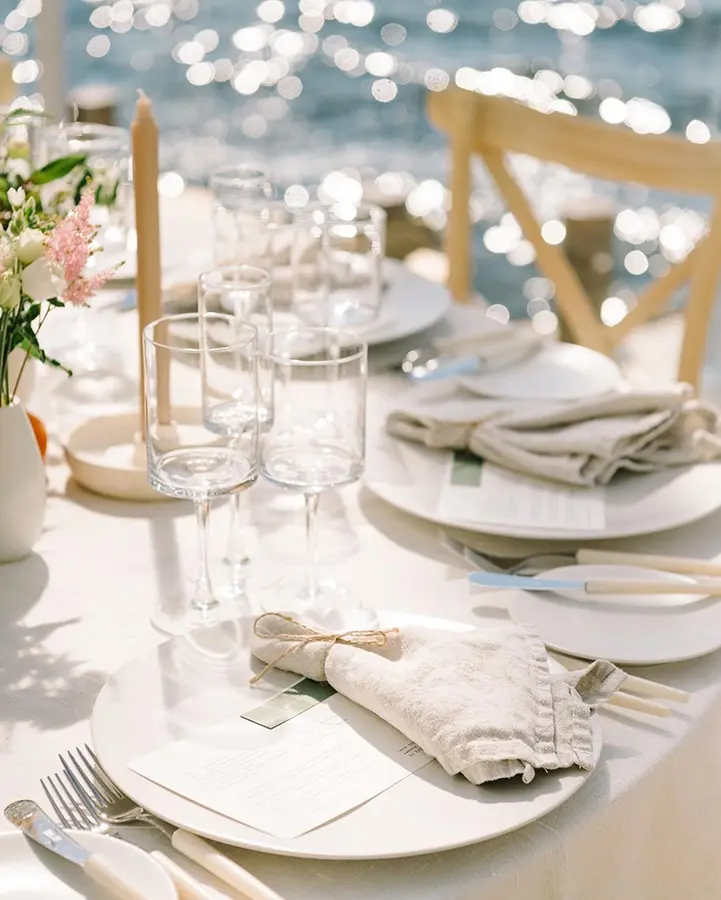 Ashley Pigott lakeside table setting 2